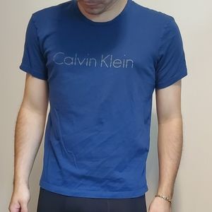 Calvin klein tee shirt